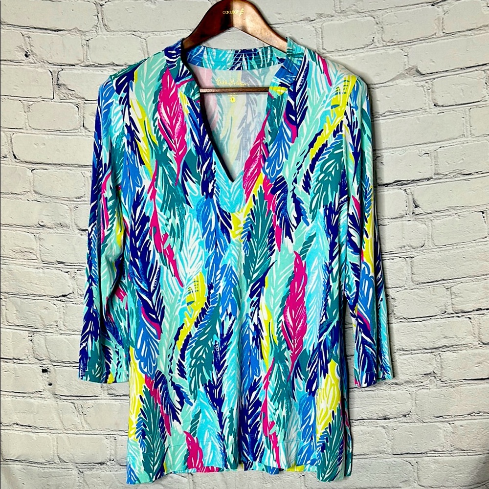 Lilly Pulitzer Blue Pink Feather Print V-Neck Long Sleeve Tunic Top Size Large